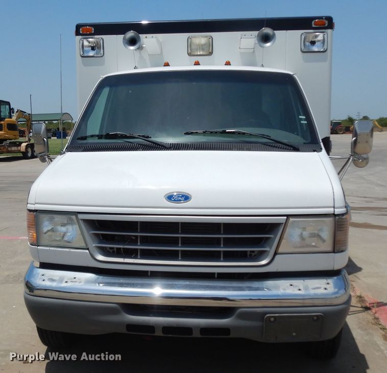 image for item DI5254 1995 Ford Econoline E350  ambulance