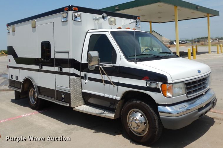 image for item DI5254 1995 Ford Econoline E350  ambulance
