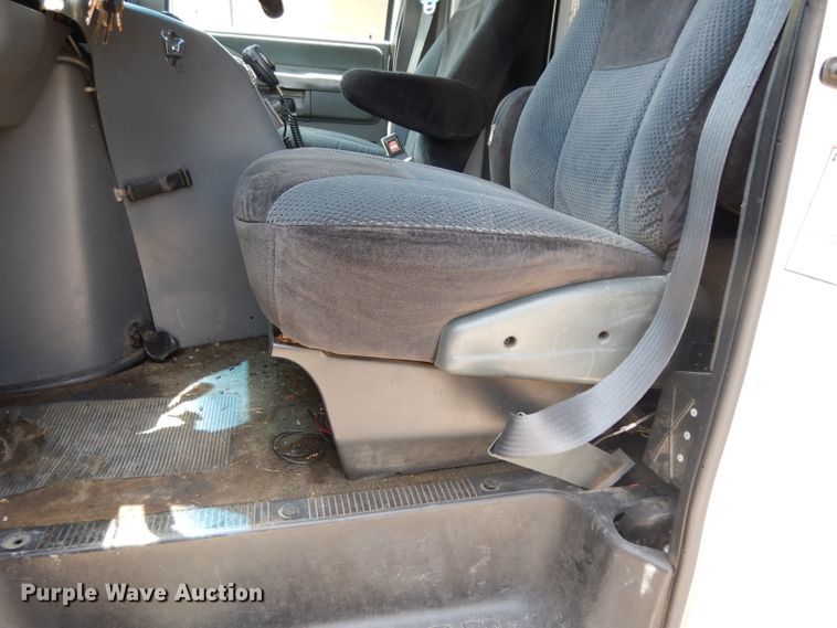 image for item DI5254 1995 Ford Econoline E350  ambulance