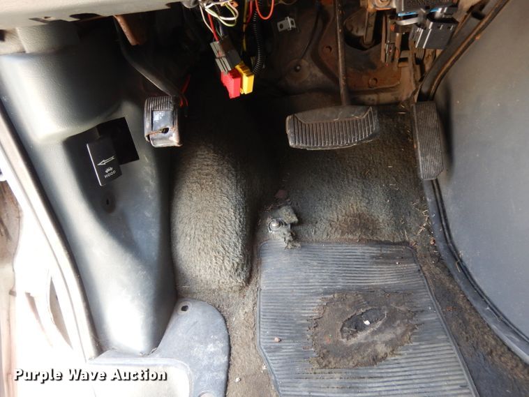 image for item DI5254 1995 Ford Econoline E350  ambulance