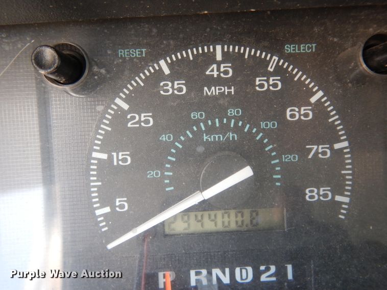 image for item DI5254 1995 Ford Econoline E350  ambulance