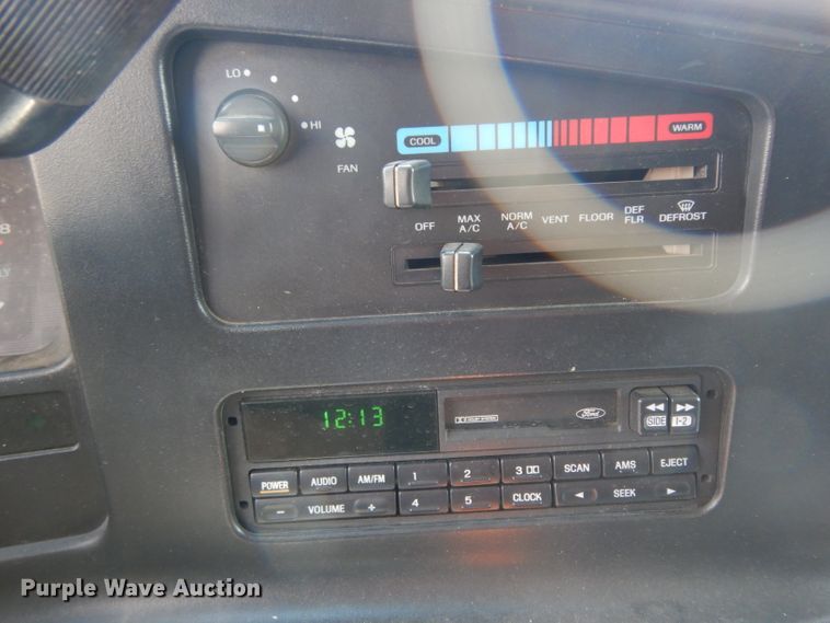 image for item DI5254 1995 Ford Econoline E350  ambulance