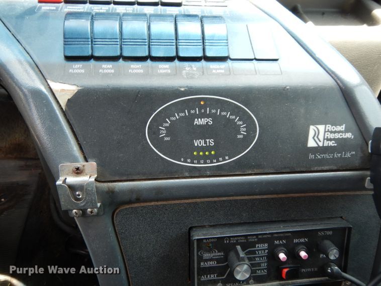 image for item DI5254 1995 Ford Econoline E350  ambulance