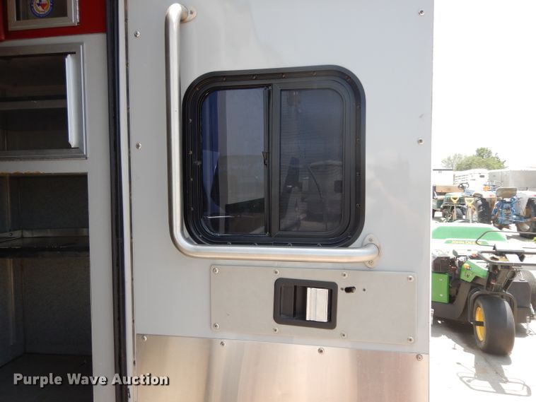 image for item DI5254 1995 Ford Econoline E350  ambulance