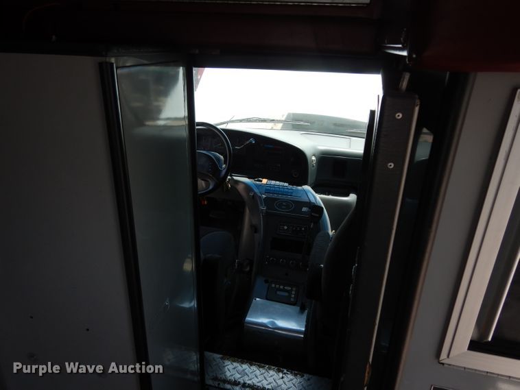 image for item DI5254 1995 Ford Econoline E350  ambulance