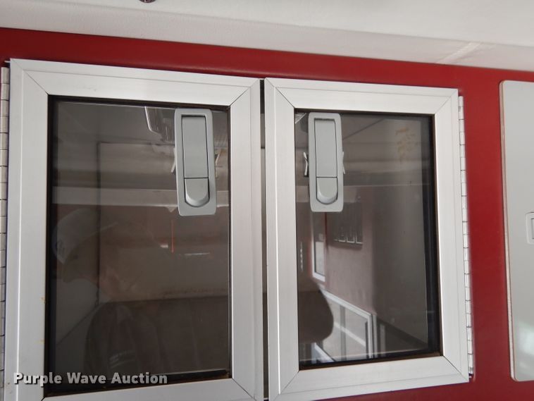 image for item DI5254 1995 Ford Econoline E350  ambulance