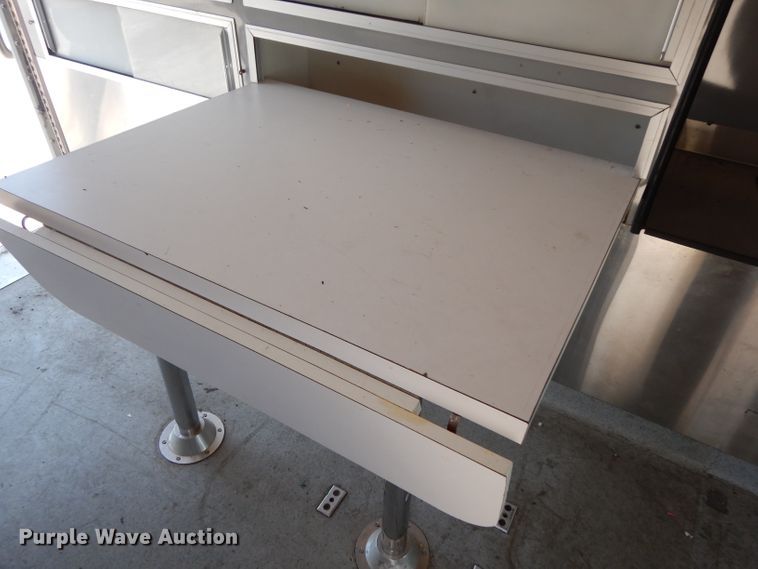 image for item DI5254 1995 Ford Econoline E350  ambulance