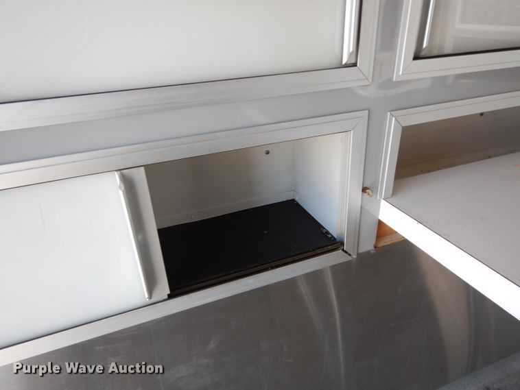 image for item DI5254 1995 Ford Econoline E350  ambulance