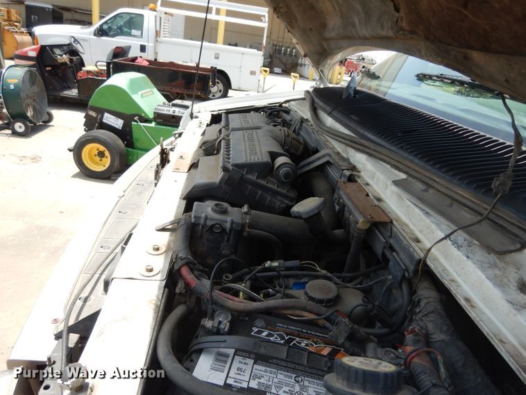 image for item DI5254 1995 Ford Econoline E350  ambulance