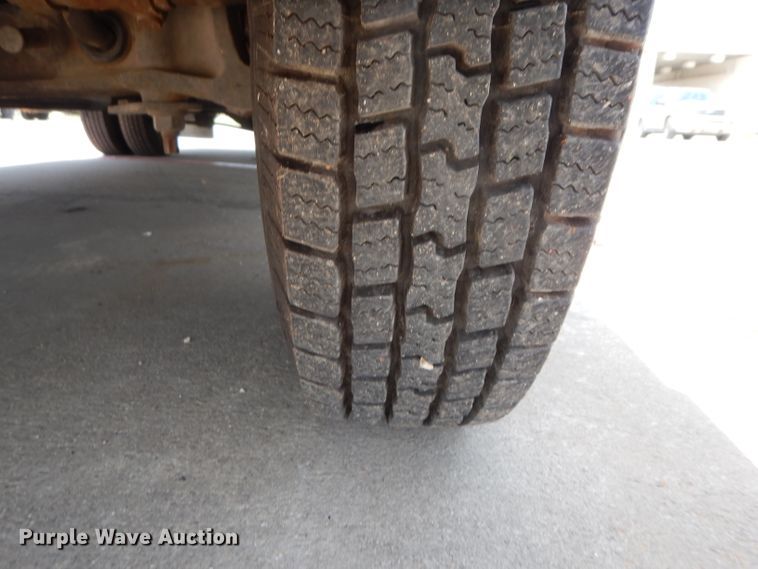 image for item DI5254 1995 Ford Econoline E350  ambulance