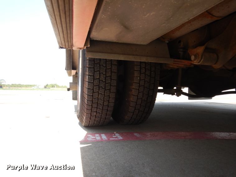 image for item DI5254 1995 Ford Econoline E350  ambulance