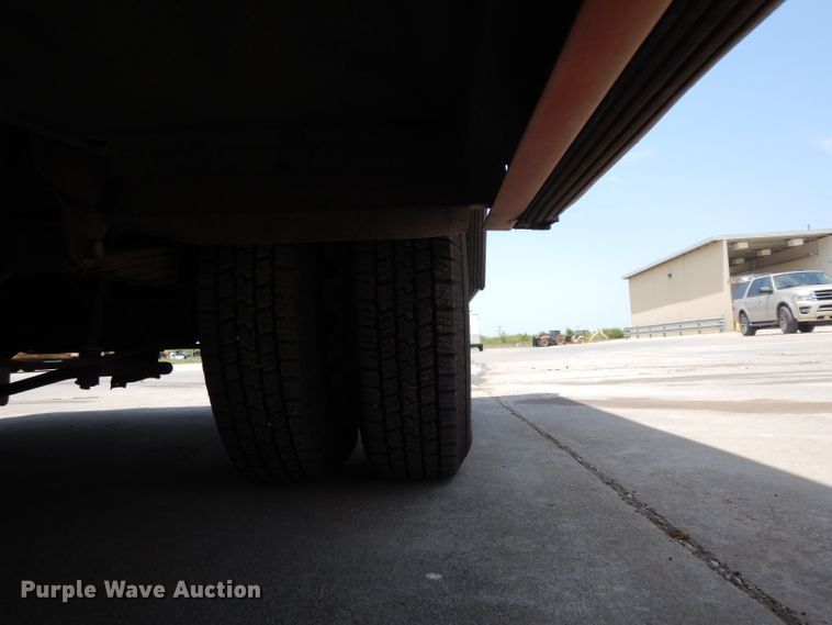 image for item DI5254 1995 Ford Econoline E350  ambulance