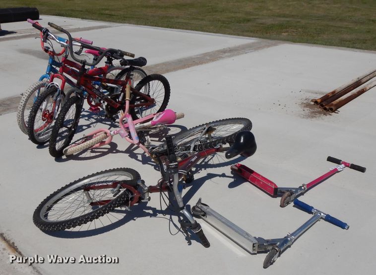 image for item DI7583 Sporting goods