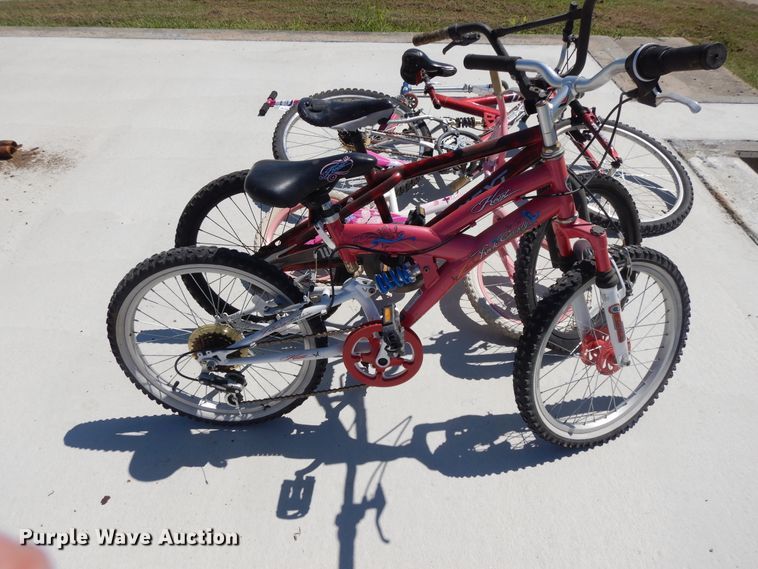 image for item DI7583 Sporting goods