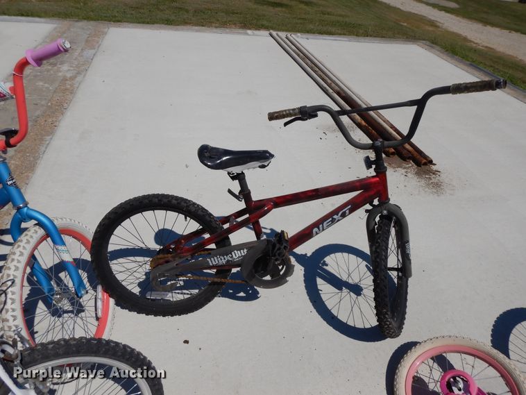 image for item DI7583 Sporting goods