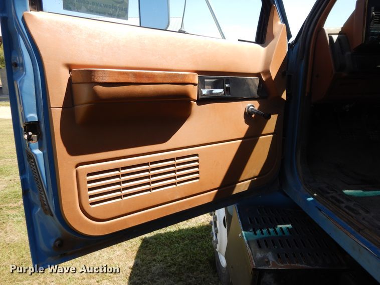 image for item DI7584 1991 Chevrolet Kodiak C7500  dump truck