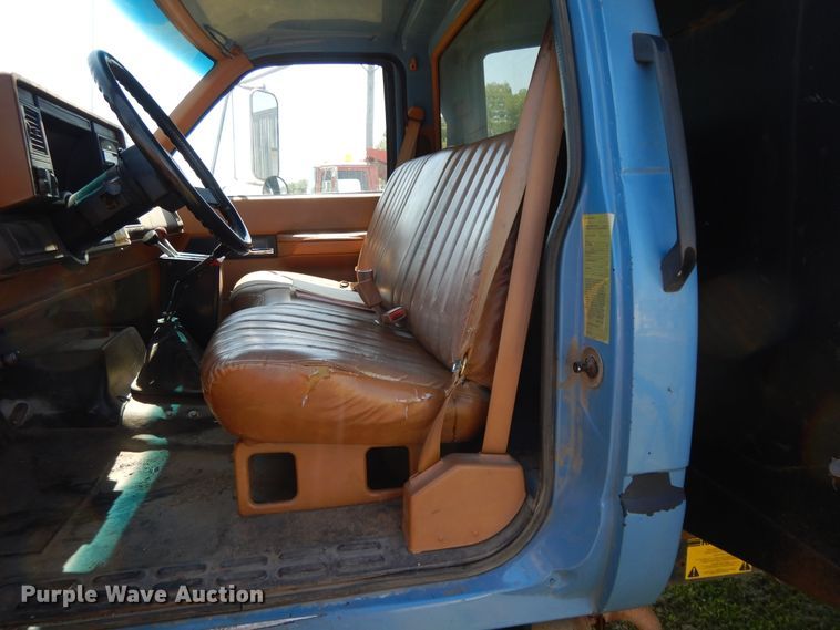 image for item DI7584 1991 Chevrolet Kodiak C7500  dump truck