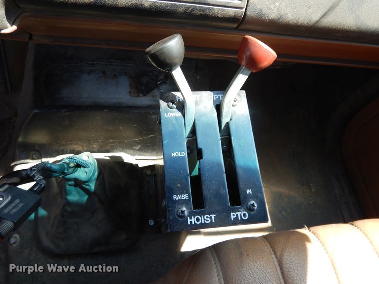 image for item DI7584 1991 Chevrolet Kodiak C7500  dump truck