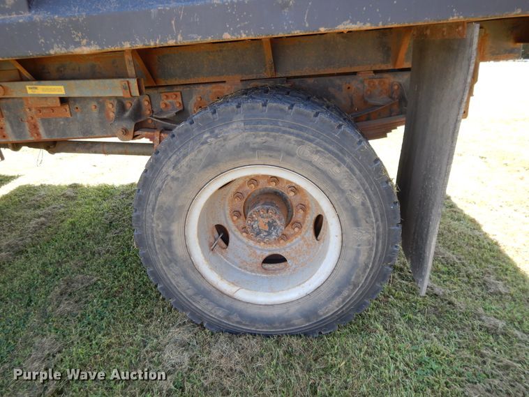 image for item DI7584 1991 Chevrolet Kodiak C7500  dump truck