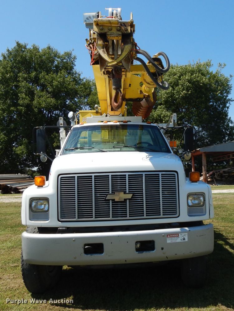 image for item DI7585 1993 Chevrolet Kodiak C6500  digger derrick truck