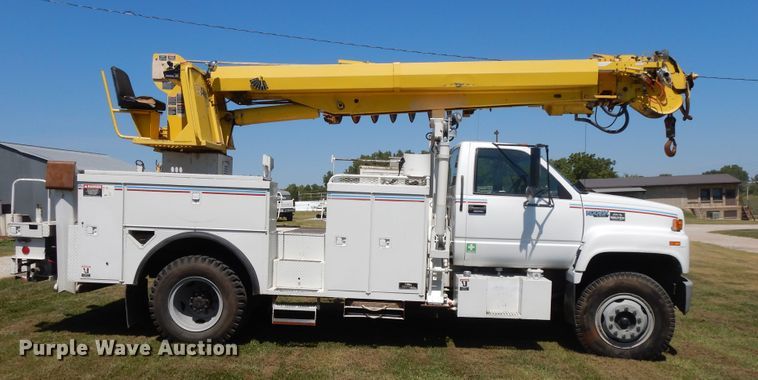 image for item DI7585 1993 Chevrolet Kodiak C6500  digger derrick truck