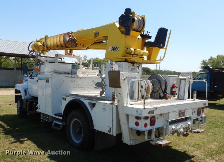 image for item DI7585 1993 Chevrolet Kodiak C6500  digger derrick truck