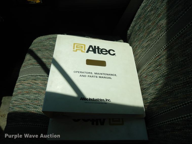 image for item DI7585 1993 Chevrolet Kodiak C6500  digger derrick truck