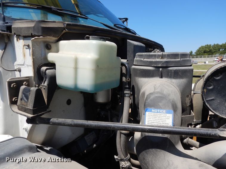 image for item DI7585 1993 Chevrolet Kodiak C6500  digger derrick truck