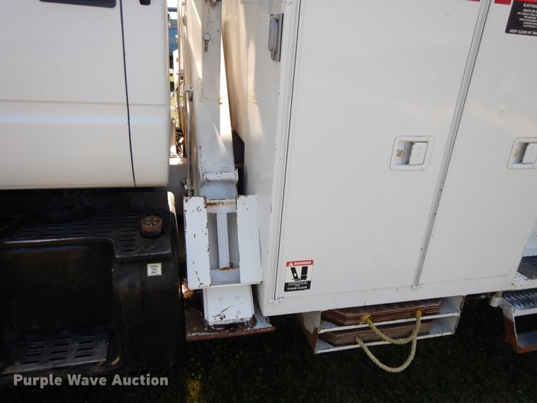 image for item DI7585 1993 Chevrolet Kodiak C6500  digger derrick truck