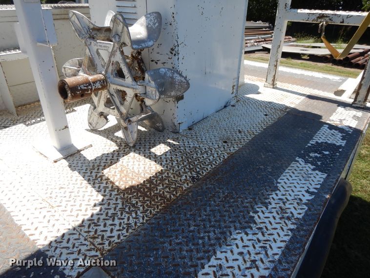 image for item DI7585 1993 Chevrolet Kodiak C6500  digger derrick truck