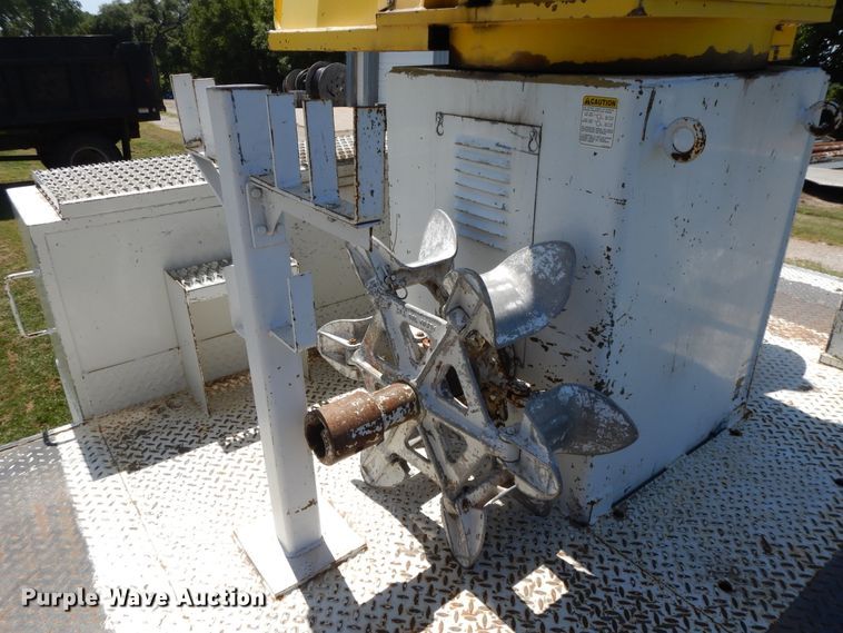 image for item DI7585 1993 Chevrolet Kodiak C6500  digger derrick truck