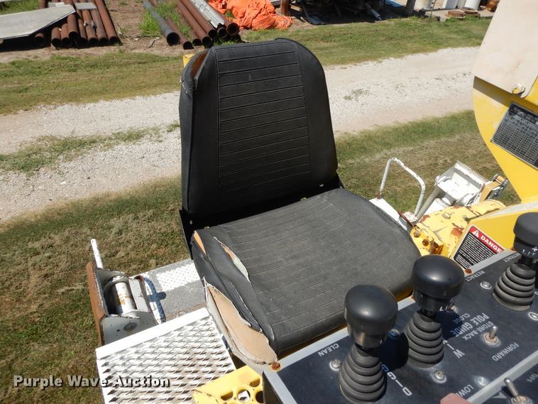 image for item DI7585 1993 Chevrolet Kodiak C6500  digger derrick truck