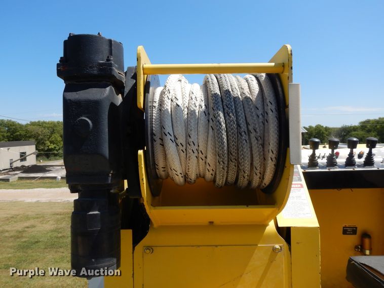 image for item DI7585 1993 Chevrolet Kodiak C6500  digger derrick truck