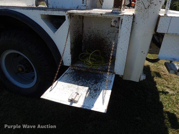 image for item DI7585 1993 Chevrolet Kodiak C6500  digger derrick truck