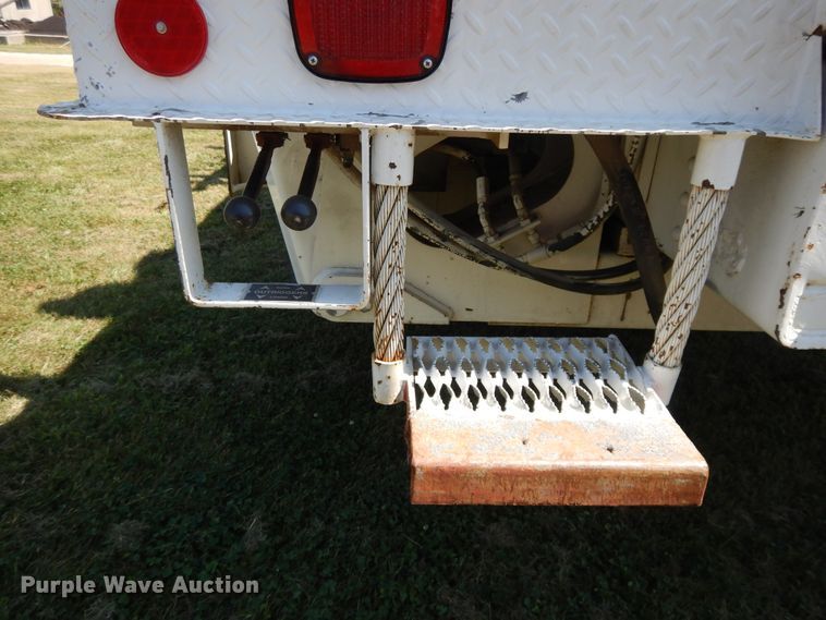 image for item DI7585 1993 Chevrolet Kodiak C6500  digger derrick truck