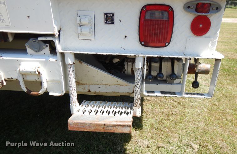 image for item DI7585 1993 Chevrolet Kodiak C6500  digger derrick truck