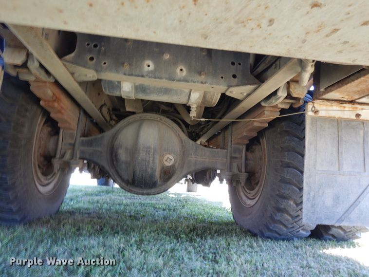 image for item DI7585 1993 Chevrolet Kodiak C6500  digger derrick truck