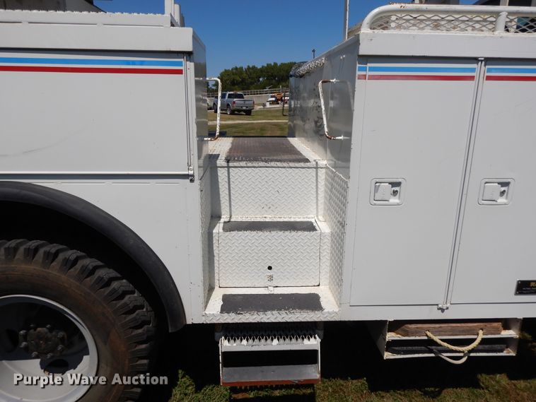 image for item DI7585 1993 Chevrolet Kodiak C6500  digger derrick truck