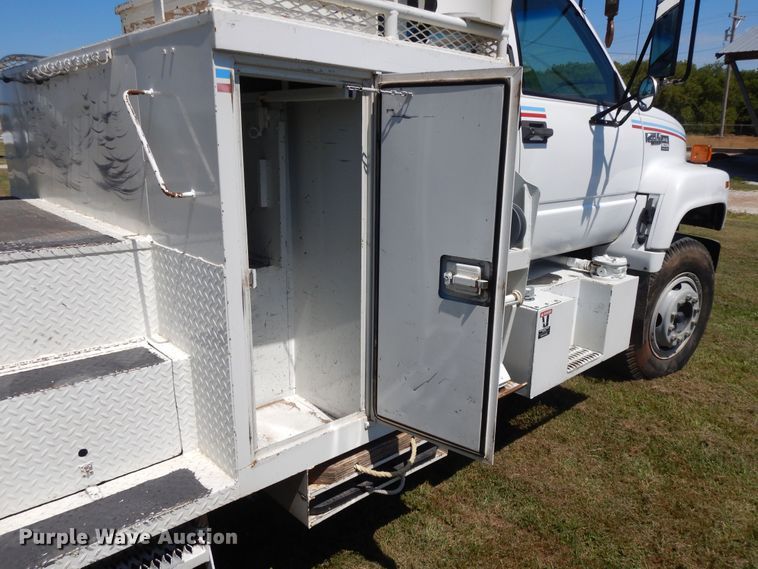 image for item DI7585 1993 Chevrolet Kodiak C6500  digger derrick truck