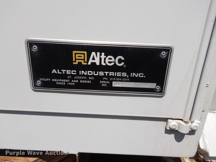 image for item DI7585 1993 Chevrolet Kodiak C6500  digger derrick truck