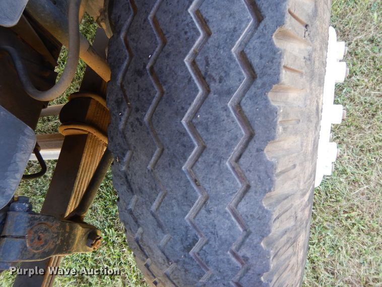 image for item DI7585 1993 Chevrolet Kodiak C6500  digger derrick truck