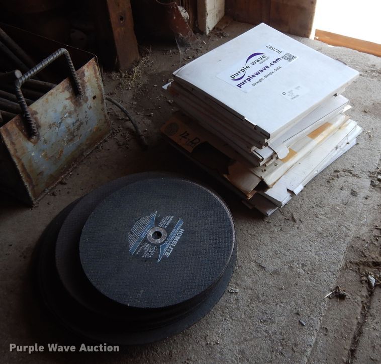 image for item DI7587 Approximately 48 cut-off wheels