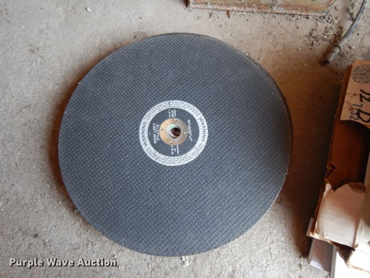 image for item DI7587 Approximately 48 cut-off wheels