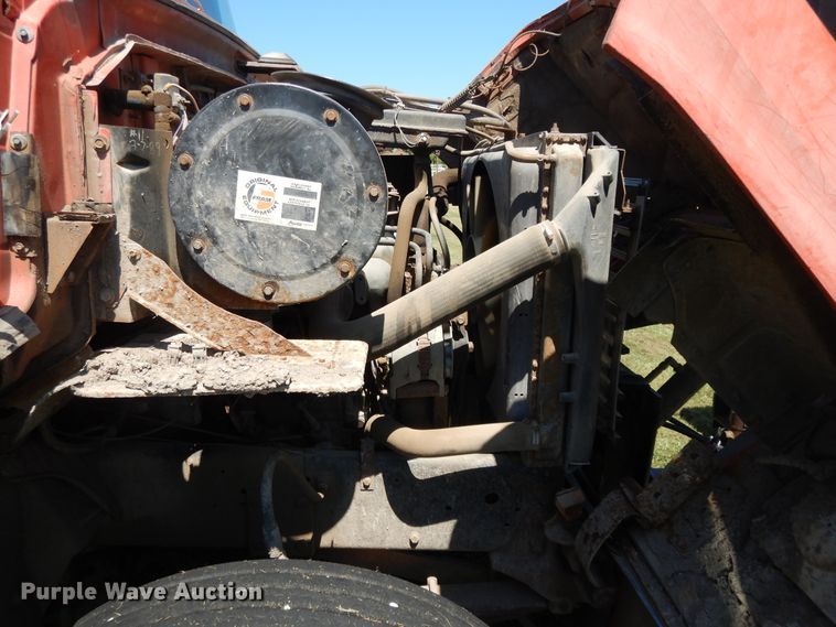 image for item DI7588 1989 Ford L8000  dump truck