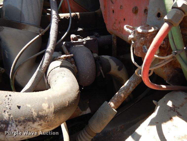 image for item DI7588 1989 Ford L8000  dump truck