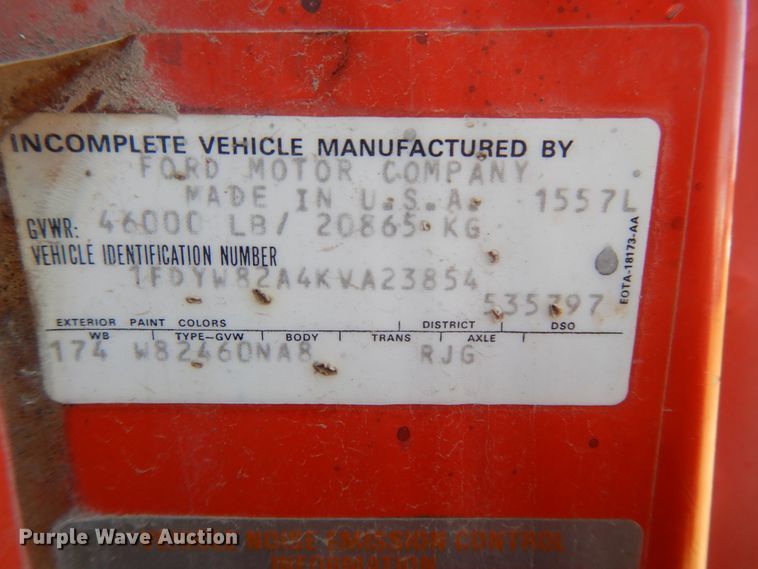 image for item DI7588 1989 Ford L8000  dump truck