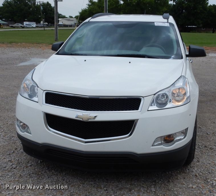 image for item DJ4299 2012 Chevrolet Traverse LS  SUV