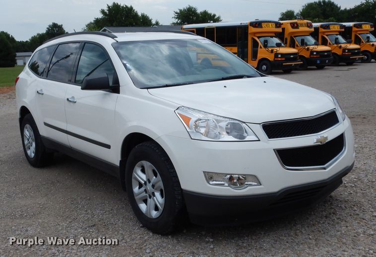 image for item DJ4299 2012 Chevrolet Traverse LS  SUV