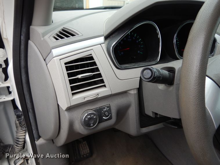 image for item DJ4299 2012 Chevrolet Traverse LS  SUV