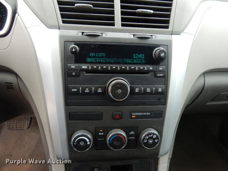 image for item DJ4299 2012 Chevrolet Traverse LS  SUV